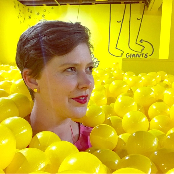 Meet your Posher, Kat! - Picture 1 of 2